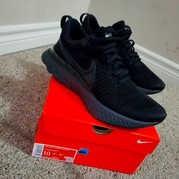Nike React Infinity Run Flyknit 2 - Black Iron Grey SIZES 10 / UK 9 (CT2357-003) - Picture 3 of 9